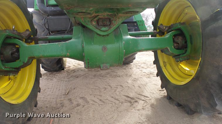 image for item DC0642 1997 John Deere 7710 MFWD tractor