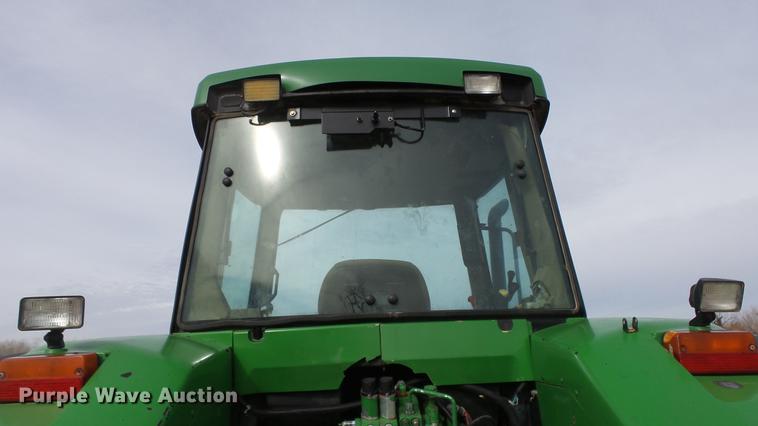 image for item DC0642 1997 John Deere 7710 MFWD tractor