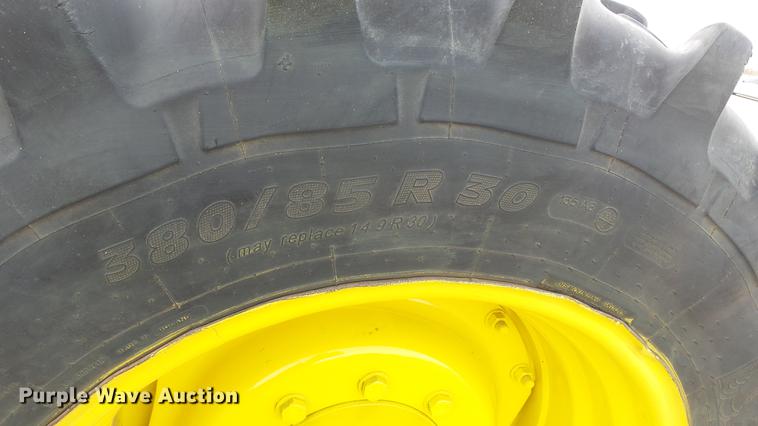 image for item DC0642 1997 John Deere 7710 MFWD tractor