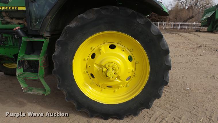 image for item DC0642 1997 John Deere 7710 MFWD tractor