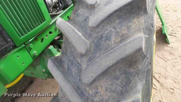 image for item DC0642 1997 John Deere 7710 MFWD tractor