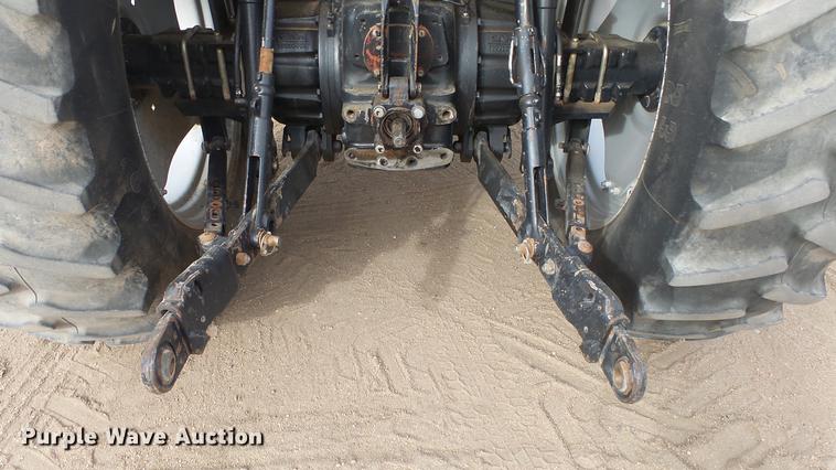 image for item DC0643 2015 Case IH Farmall 140A MFWD tractor