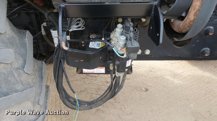 image for item DC0643 2015 Case IH Farmall 140A MFWD tractor