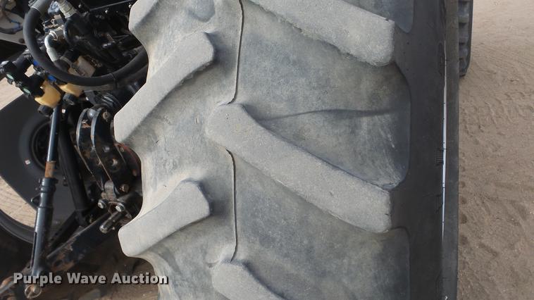 image for item DC0643 2015 Case IH Farmall 140A MFWD tractor