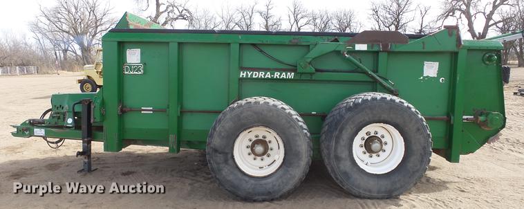 image for item DC0644 Pik-Rite 1190 Hydraram manure spreader