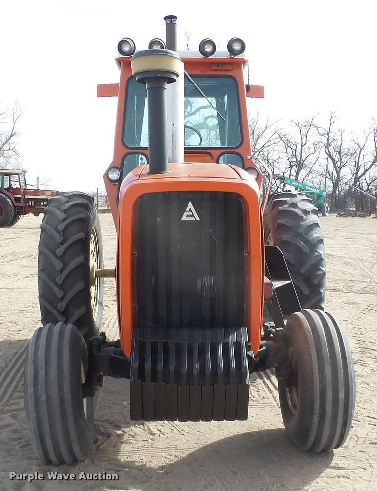 image for item DC0645 Allis Chalmers 7010 tractor