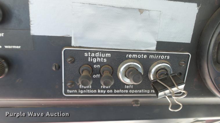 image for item DC0645 Allis Chalmers 7010 tractor