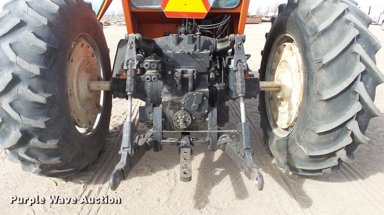 image for item DC0645 Allis Chalmers 7010 tractor