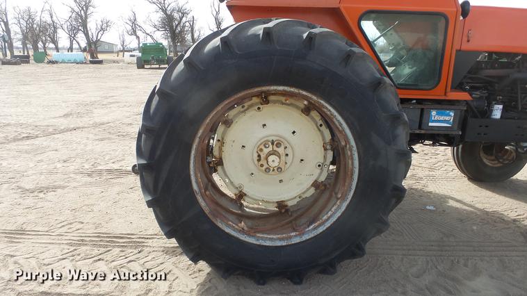 image for item DC0645 Allis Chalmers 7010 tractor