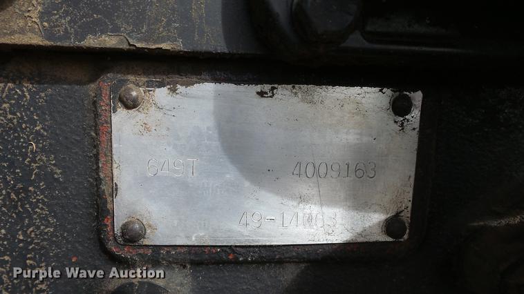 image for item DC0645 Allis Chalmers 7010 tractor