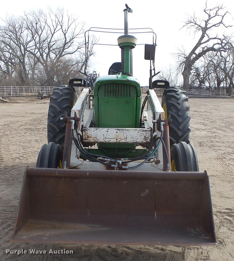 image for item DC0648 John Deere 4010 tractor