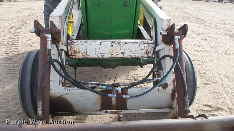 image for item DC0648 John Deere 4010 tractor