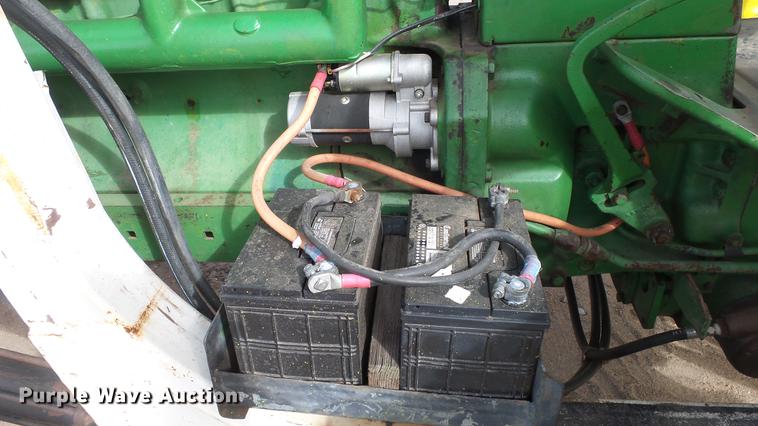 image for item DC0648 John Deere 4010 tractor