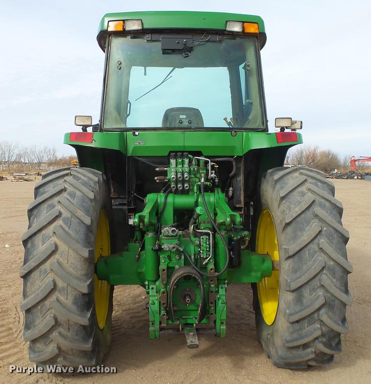 image for item DC0649 2002 John Deere 7810 MFWD tractor