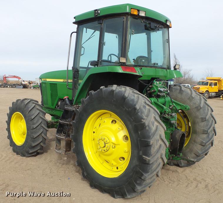 image for item DC0649 2002 John Deere 7810 MFWD tractor