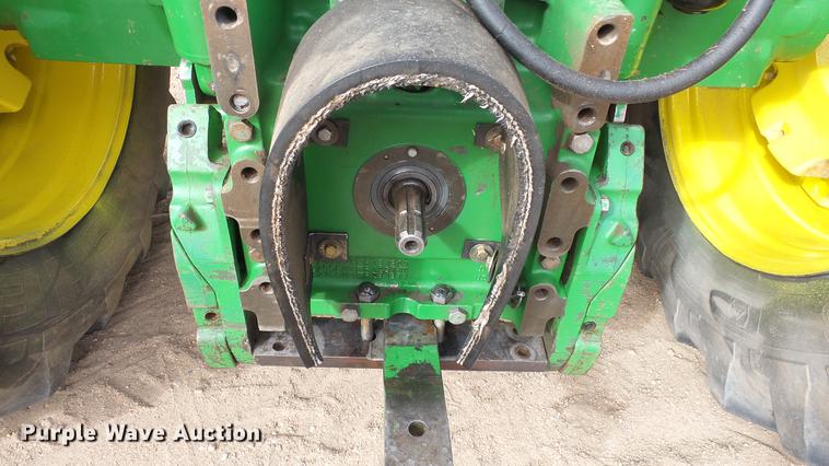 image for item DC0649 2002 John Deere 7810 MFWD tractor