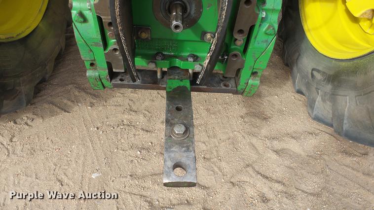 image for item DC0649 2002 John Deere 7810 MFWD tractor