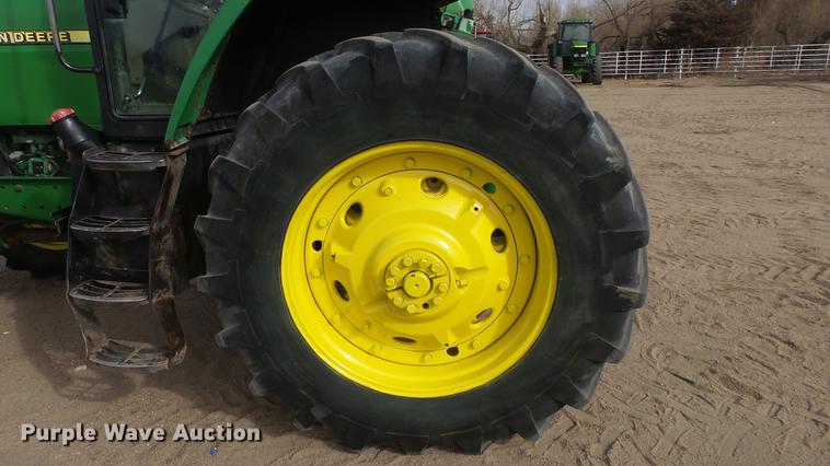 image for item DC0649 2002 John Deere 7810 MFWD tractor