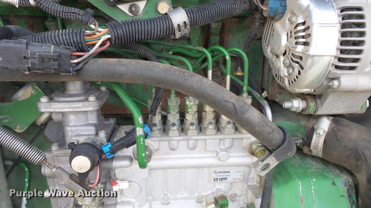 image for item DC0649 2002 John Deere 7810 MFWD tractor