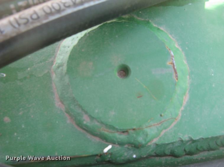 image for item DC2344 2003 John Deere 1590 grain drill
