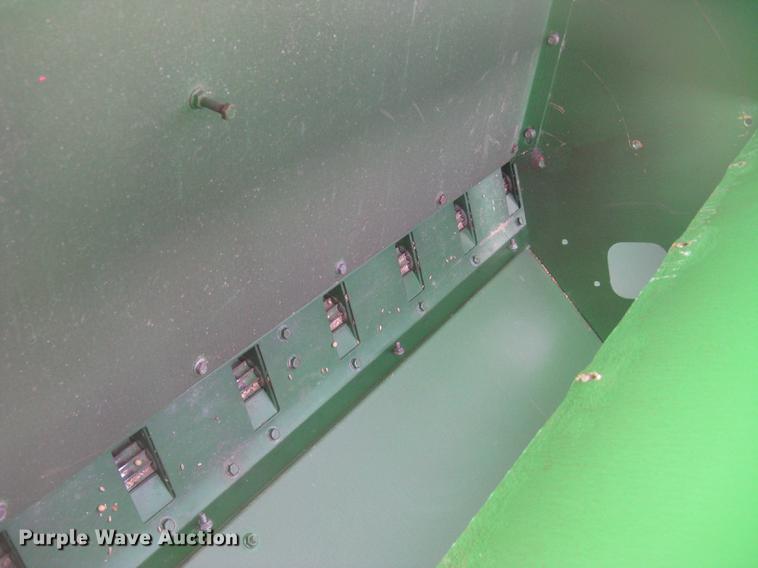 image for item DC2344 2003 John Deere 1590 grain drill