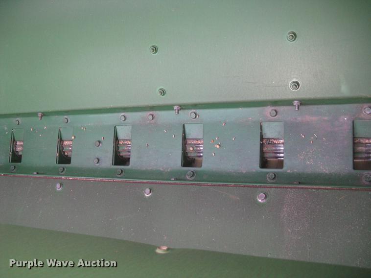 image for item DC2344 2003 John Deere 1590 grain drill