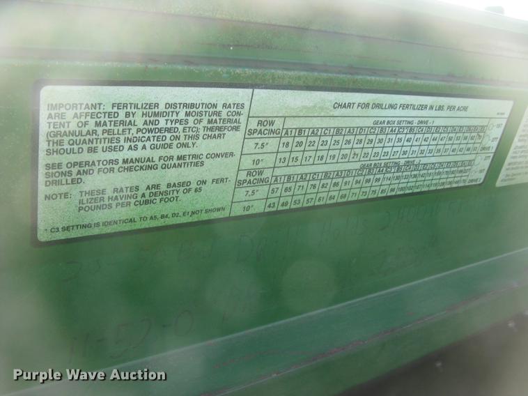 image for item DC2344 2003 John Deere 1590 grain drill
