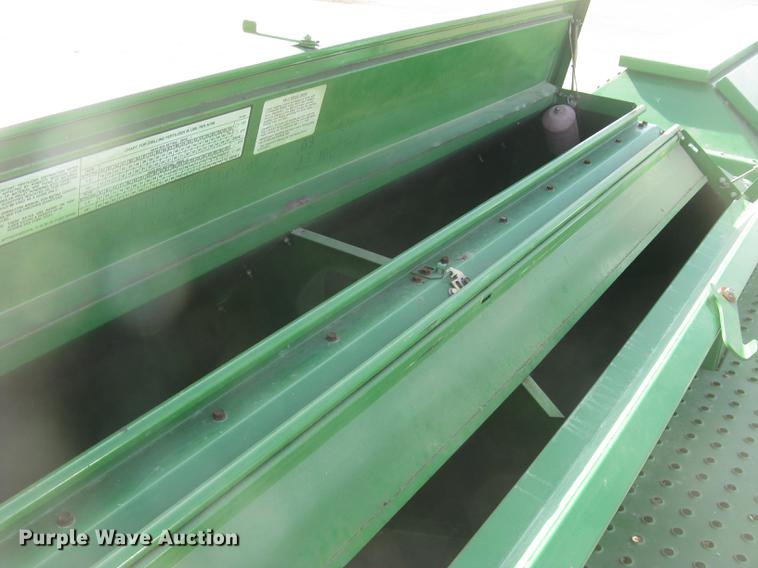 image for item DC2344 2003 John Deere 1590 grain drill