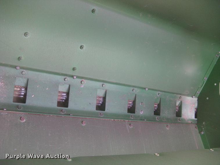 image for item DC2344 2003 John Deere 1590 grain drill