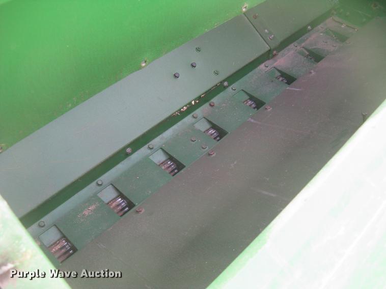 image for item DC2344 2003 John Deere 1590 grain drill