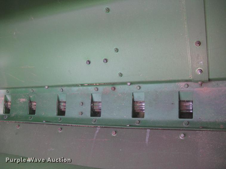 image for item DC2344 2003 John Deere 1590 grain drill