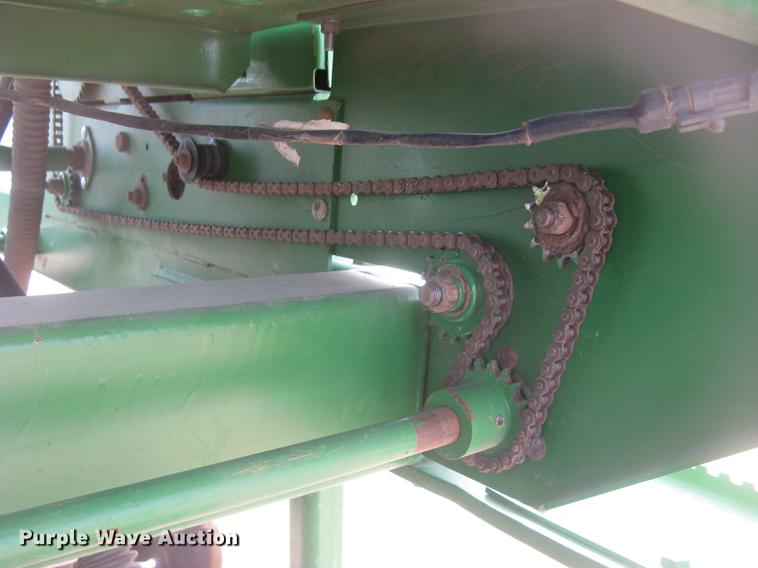image for item DC2344 2003 John Deere 1590 grain drill