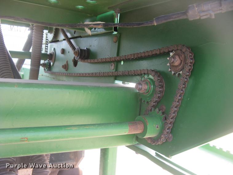 image for item DC2344 2003 John Deere 1590 grain drill
