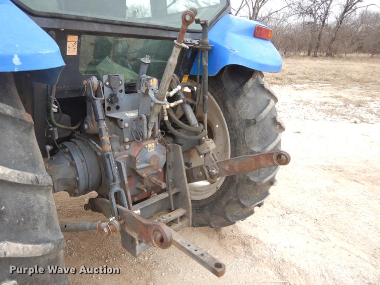 image for item DC5976 1996 New Holland 5635 tractor