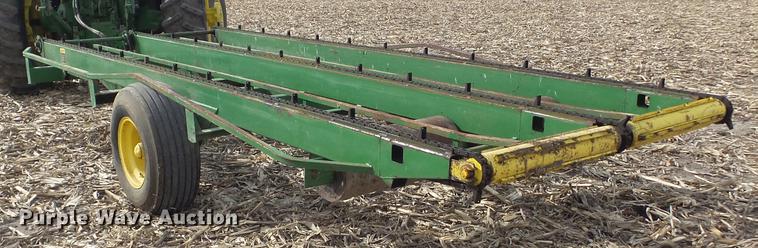 image for item DC7412 John Deere 00200 bale stack mover