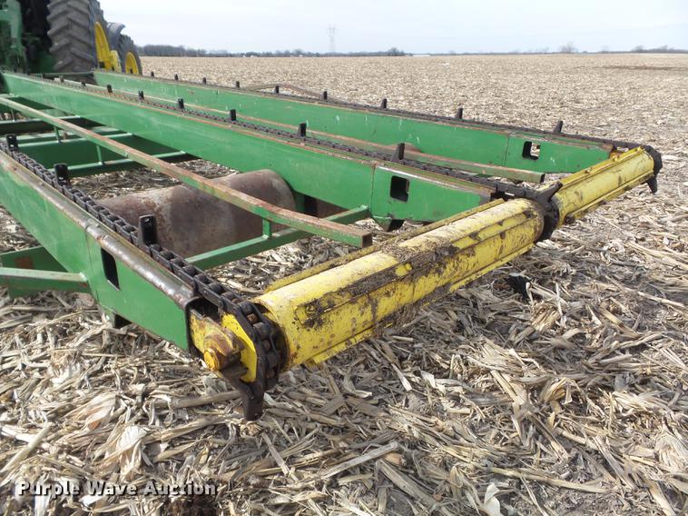 image for item DC7412 John Deere 00200 bale stack mover