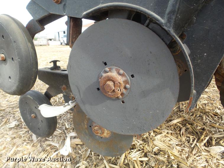 image for item DC7413 2004 Great Plains 3N-4010 no-till grain drill