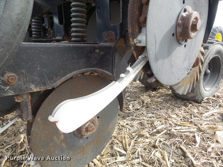 image for item DC7413 2004 Great Plains 3N-4010 no-till grain drill
