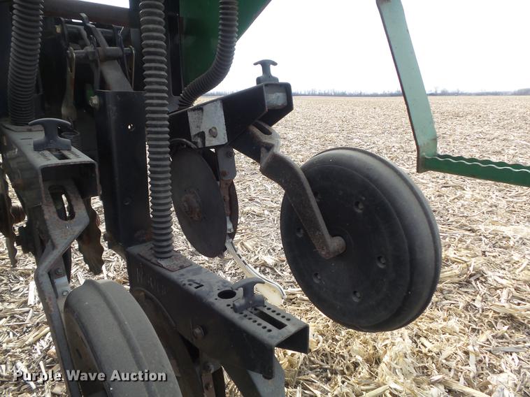 image for item DC7413 2004 Great Plains 3N-4010 no-till grain drill