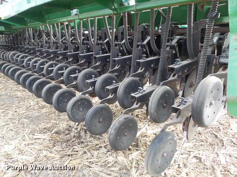 image for item DC7413 2004 Great Plains 3N-4010 no-till grain drill