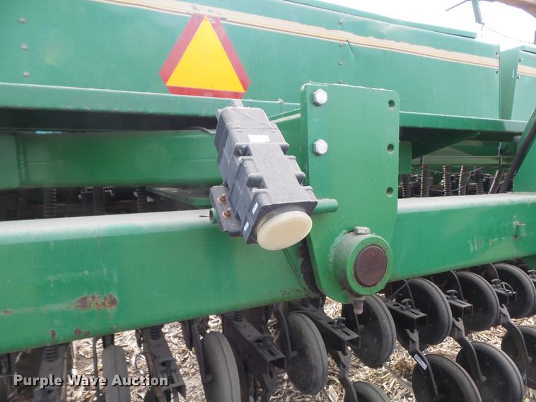 image for item DC7413 2004 Great Plains 3N-4010 no-till grain drill