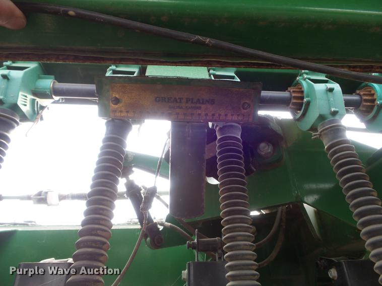 image for item DC7413 2004 Great Plains 3N-4010 no-till grain drill