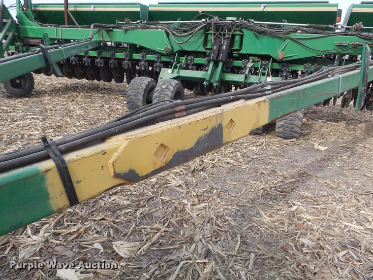image for item DC7413 2004 Great Plains 3N-4010 no-till grain drill