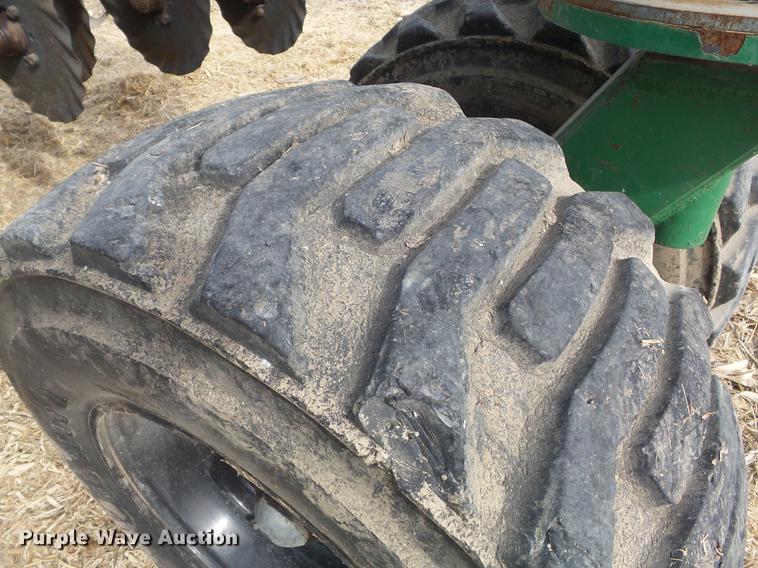 image for item DC7413 2004 Great Plains 3N-4010 no-till grain drill