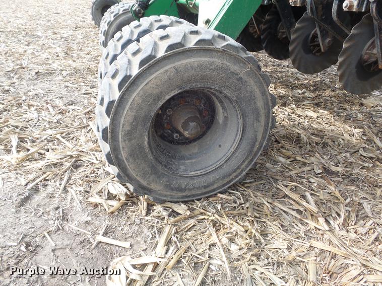 image for item DC7413 2004 Great Plains 3N-4010 no-till grain drill