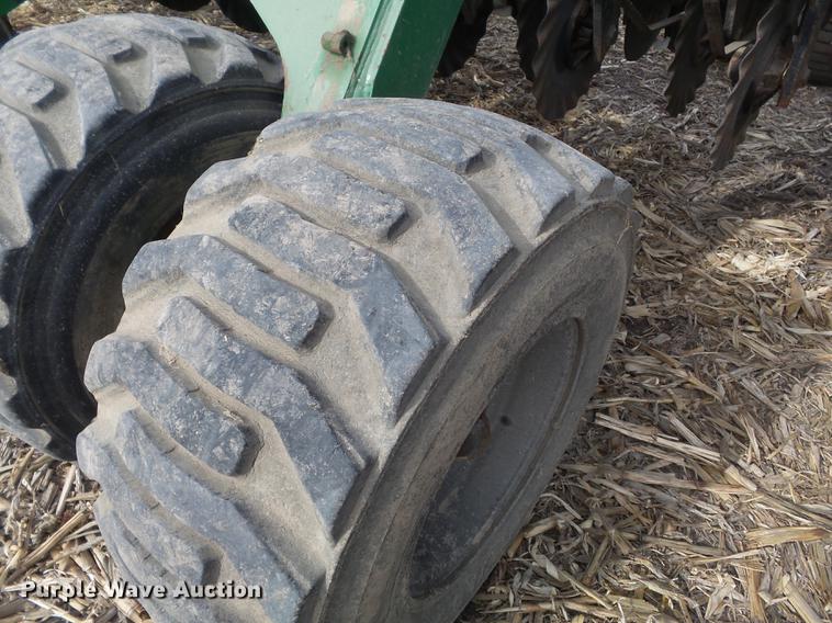 image for item DC7413 2004 Great Plains 3N-4010 no-till grain drill