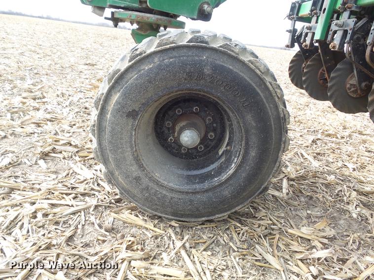 image for item DC7413 2004 Great Plains 3N-4010 no-till grain drill
