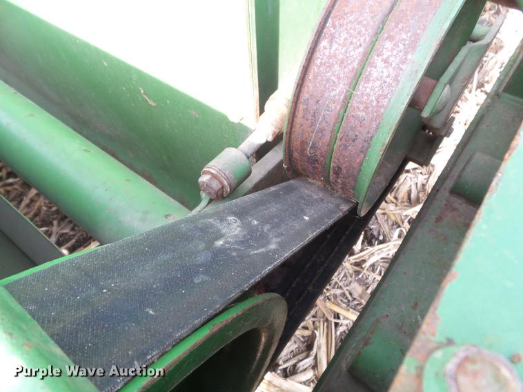 image for item DC7414 John Deere E0200 bale stacker