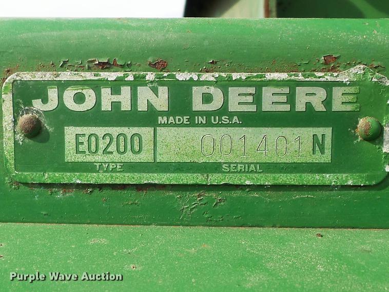 image for item DC7414 John Deere E0200 bale stacker