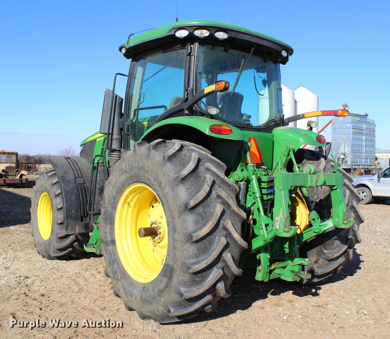 image for item DC7721 2011 John Deere 7200R MFWD tractor